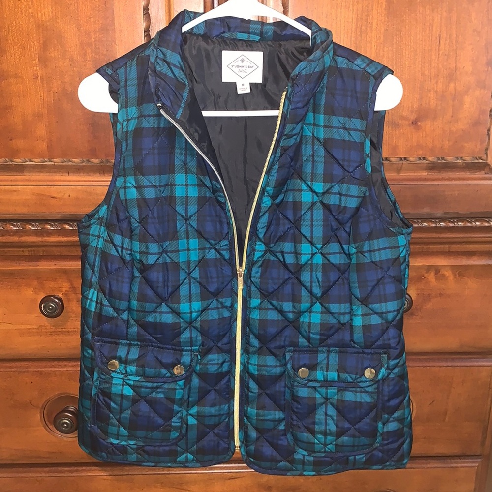 Zip-up Vest